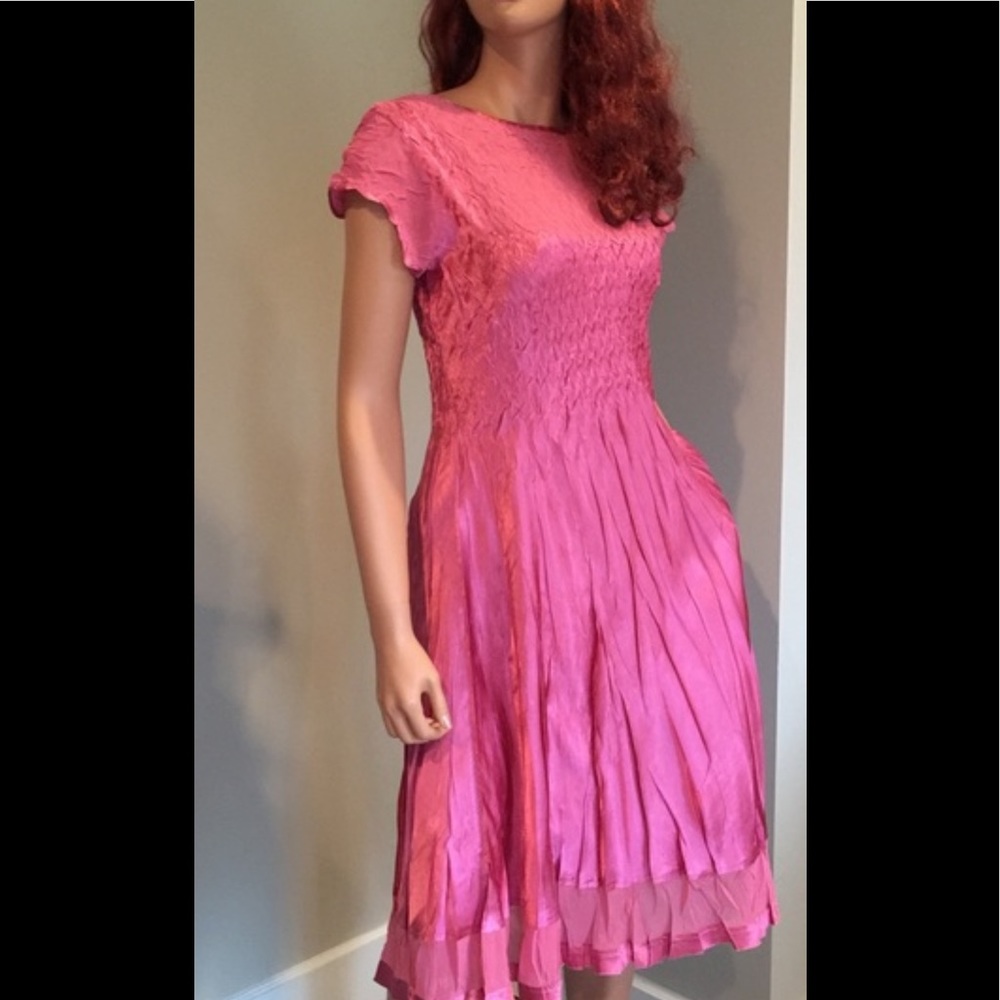 GORGEOUS ROSE DRESS ! TWINNING WITH THE FUTURE QUEEN. FABULOUS